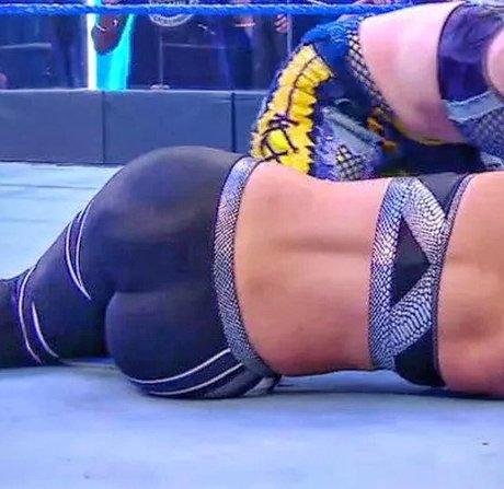 Bayley photo 337