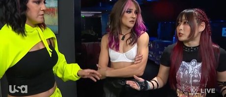 Bayley photo 341