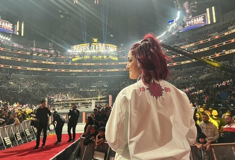Bayley photo 368