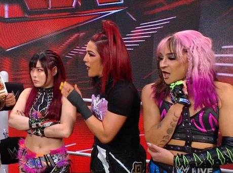 Bayley photo 369