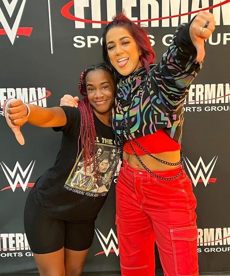 Bayley photo 381