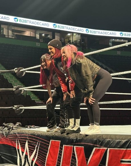 Bayley photo 388