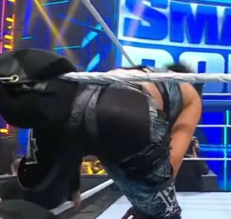 Bayley photo 406