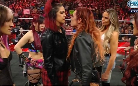 Bayley photo 408