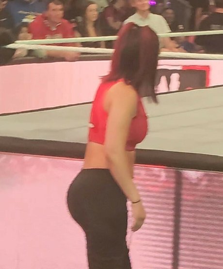 Bayley photo 414
