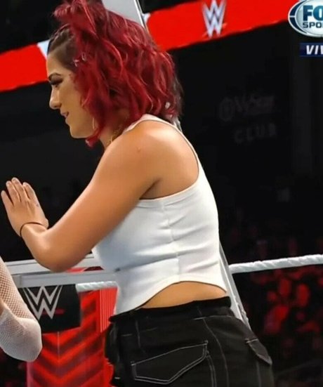 Bayley photo 440