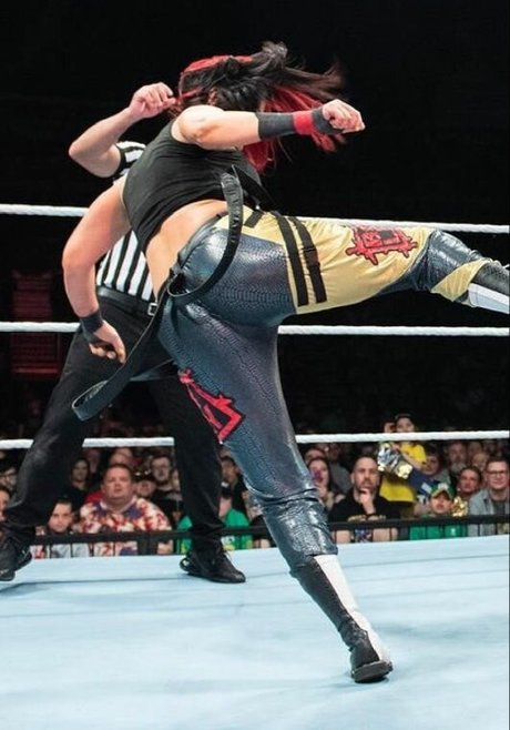 Bayley photo 464
