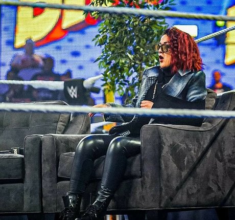 Bayley photo 471
