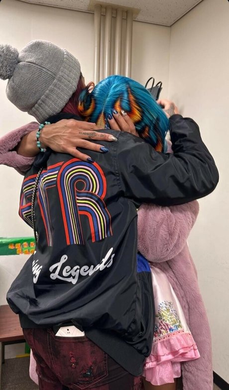 Bayley photo 484