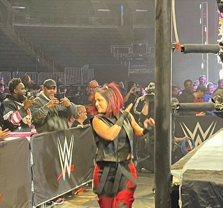 Bayley photo 494