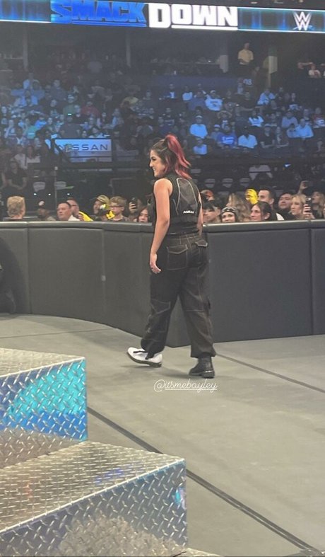 Bayley photo 505