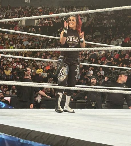 Bayley photo 508