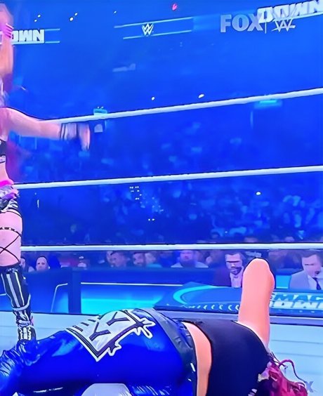 Bayley photo 542
