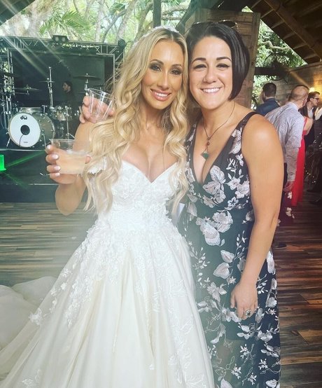 Bayley photo 558