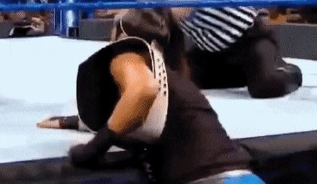 Bayley photo 565