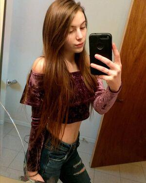 bbycrystal420 photo 1
