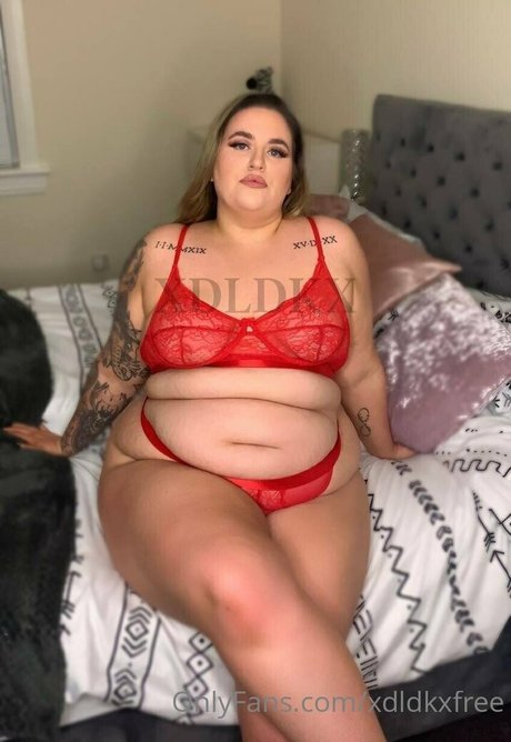 Beccablairxo photo 6