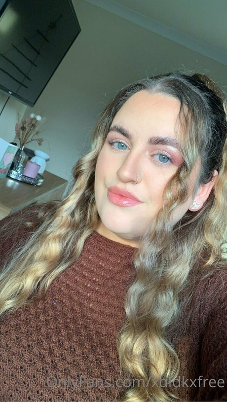 Beccablairxo photo 7