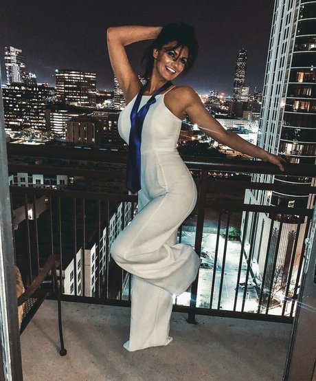 Becky Bandini photo 34