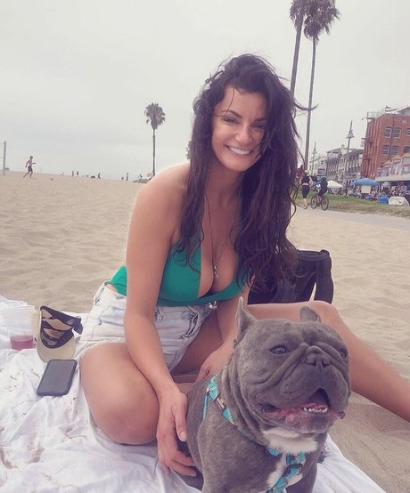 Becky Bandini photo 56