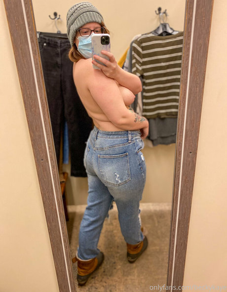 Beckykaye photo 28