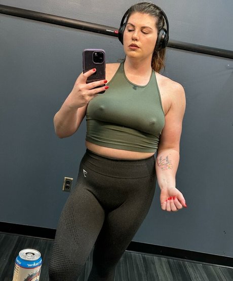 Bekahbutinonly photo 2