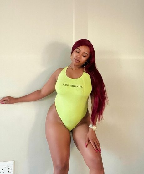 Bella Batista photo 53