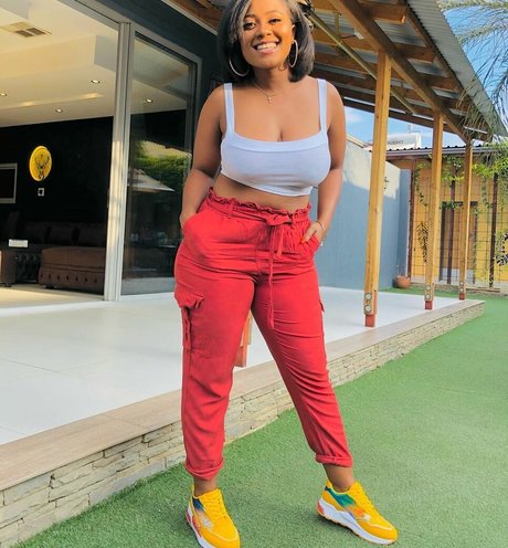 Bella Batista photo 66