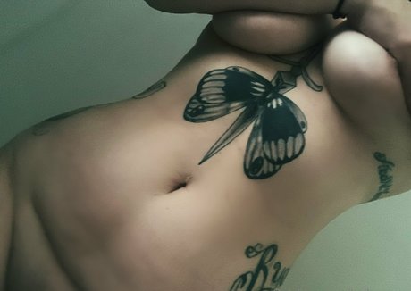 Bella_raven photo 5