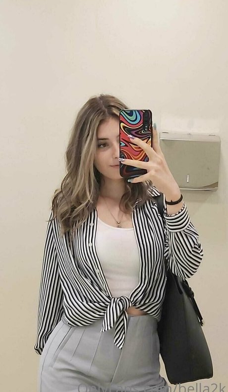 Bella2k photo 19