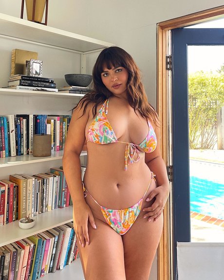 Bellaagolden photo 2