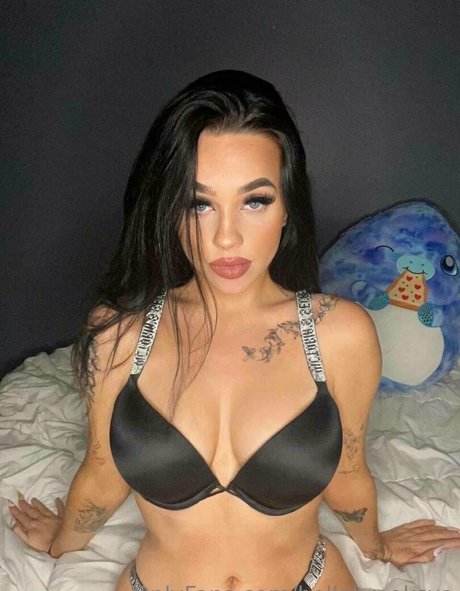 Bellabrooksxo photo 21