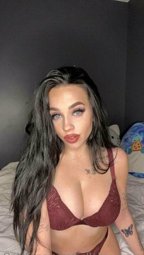 Bellabrooksxo photo 56