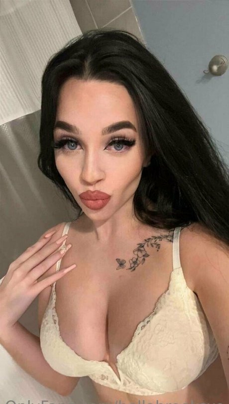 Bellabrooksxo photo 69