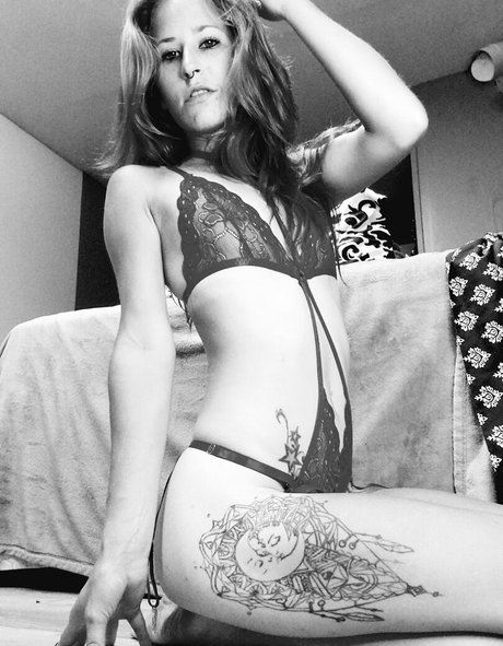 Bellaenchantressfree photo 39