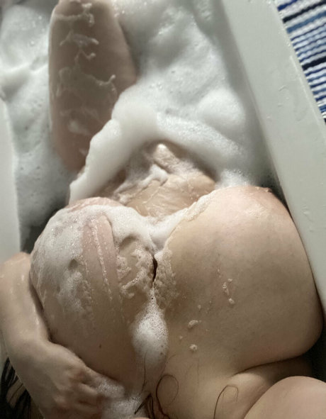 Bella Gold photo 25