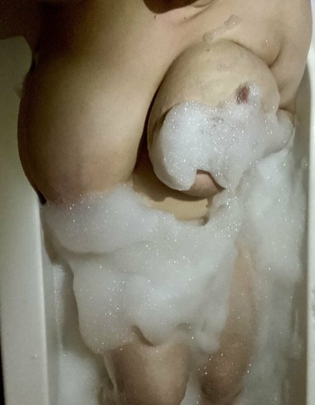 Bella Gold photo 75