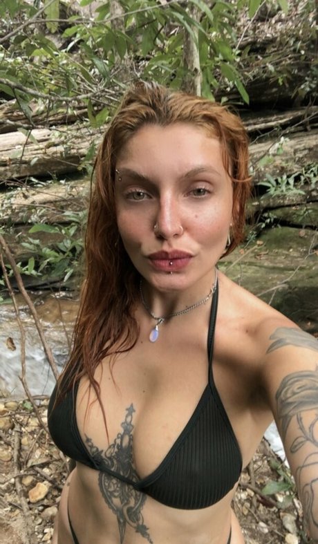 Bellasuicide photo 3