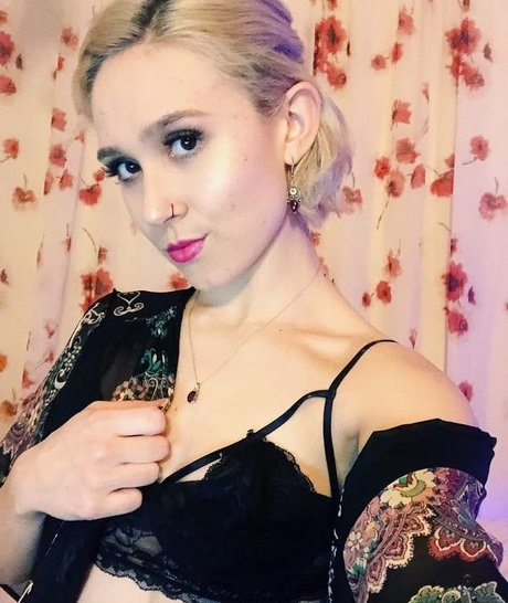 BellatrixSweets photo 360