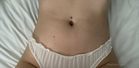 Bellymodel photo 3