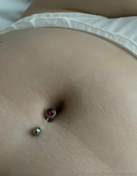 Bellymodel photo 5