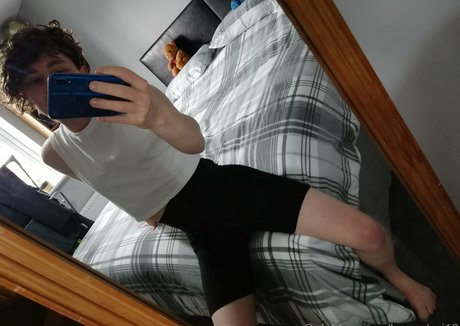 Bennyboi19 photo 74