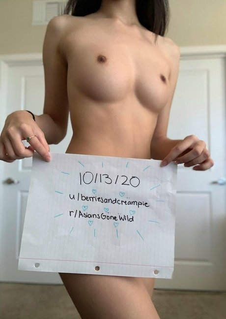 Berriesandcreampie photo 14