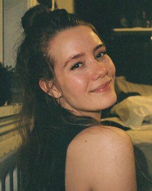 Berta Andrea Snædal photo 3