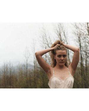Berta Andrea Snædal photo 24