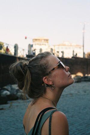 Berta Andrea Snædal photo 59