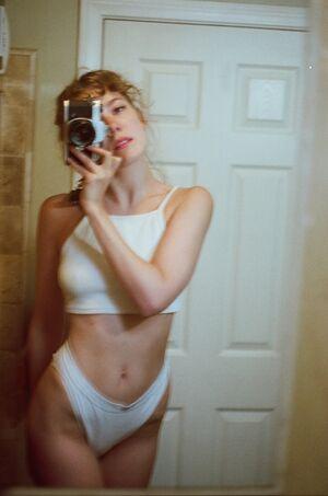 Berta Andrea Snædal photo 219