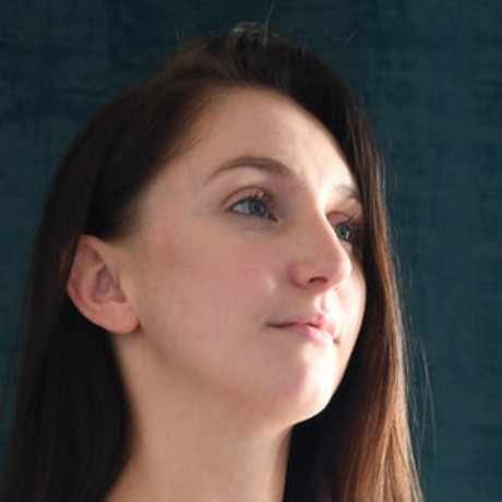 Beth Kate Taylor photo 17