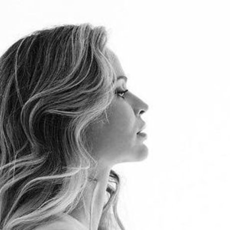 Beth Williams photo 3