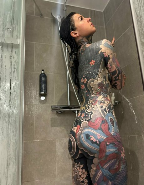 Bethanymoorefree photo 2